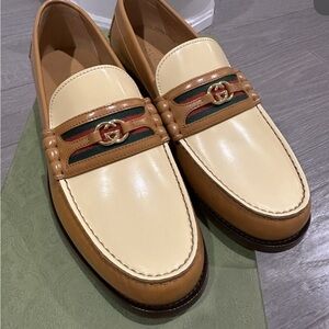 Gucci Men's Brown and Cream Slip-On Loafers